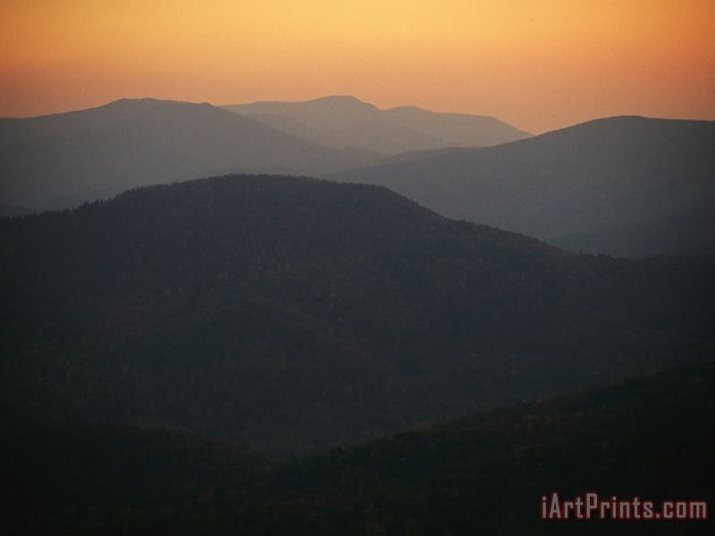 Twilight Over The Blue Ridge Mountains View From Skyline Drive Tanners Ridge painting - Raymond Gehman Twilight Over The Blue Ridge Mountains View From Skyline Drive Tanners Ridge Art Print