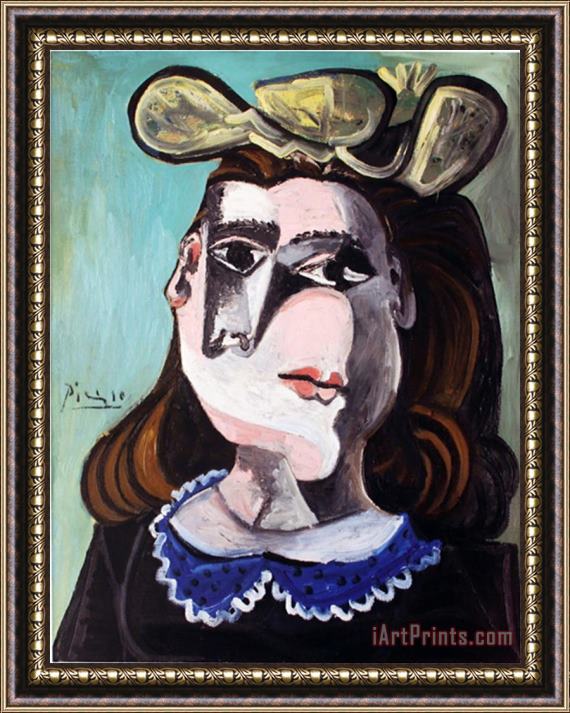 Pablo Picasso La Femme a La Collerette Bleue Framed Painting