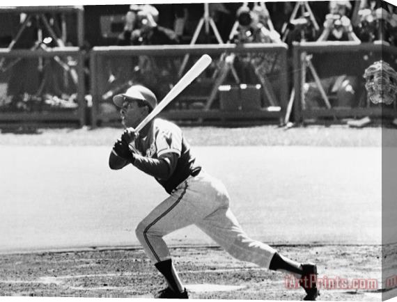 Others Hank Aaron (1934- ) Stretched Canvas Print / Canvas Art