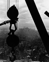 LW Hine View of Lower Manhattan from the Empire State Building