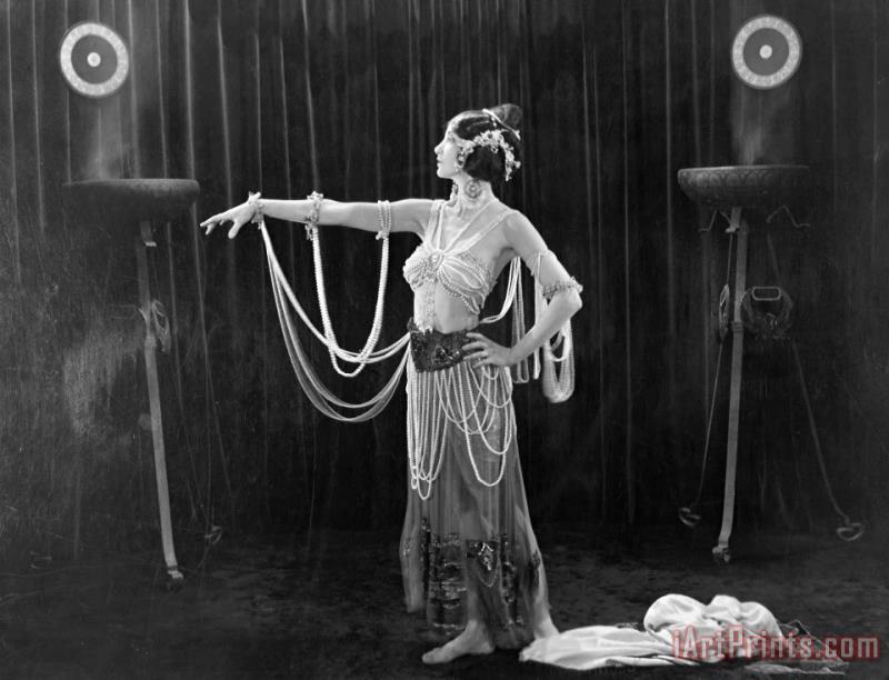 Silent Film Still: Costume painting - Others Silent Film Still: Costume Art Print