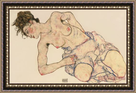 Egon Schiele Kneider weiblicher halbakt Framed Print