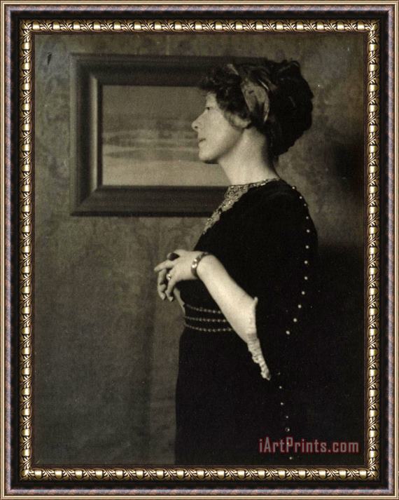 Eva Portrait of Mrs. George D. Vincent Framed Painting