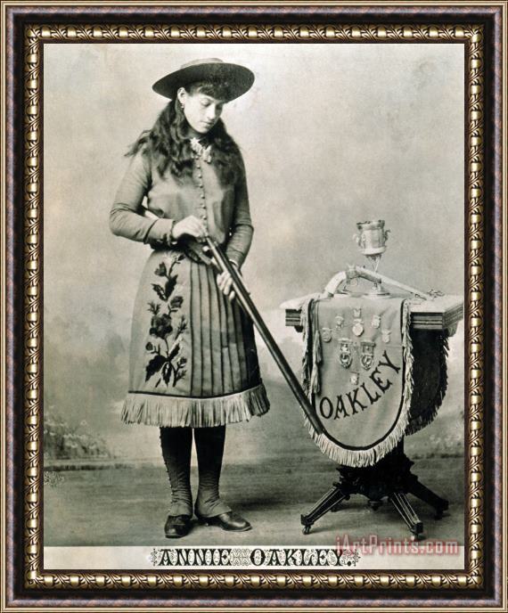 Others Annie Oakley (1860-1926) Framed Painting